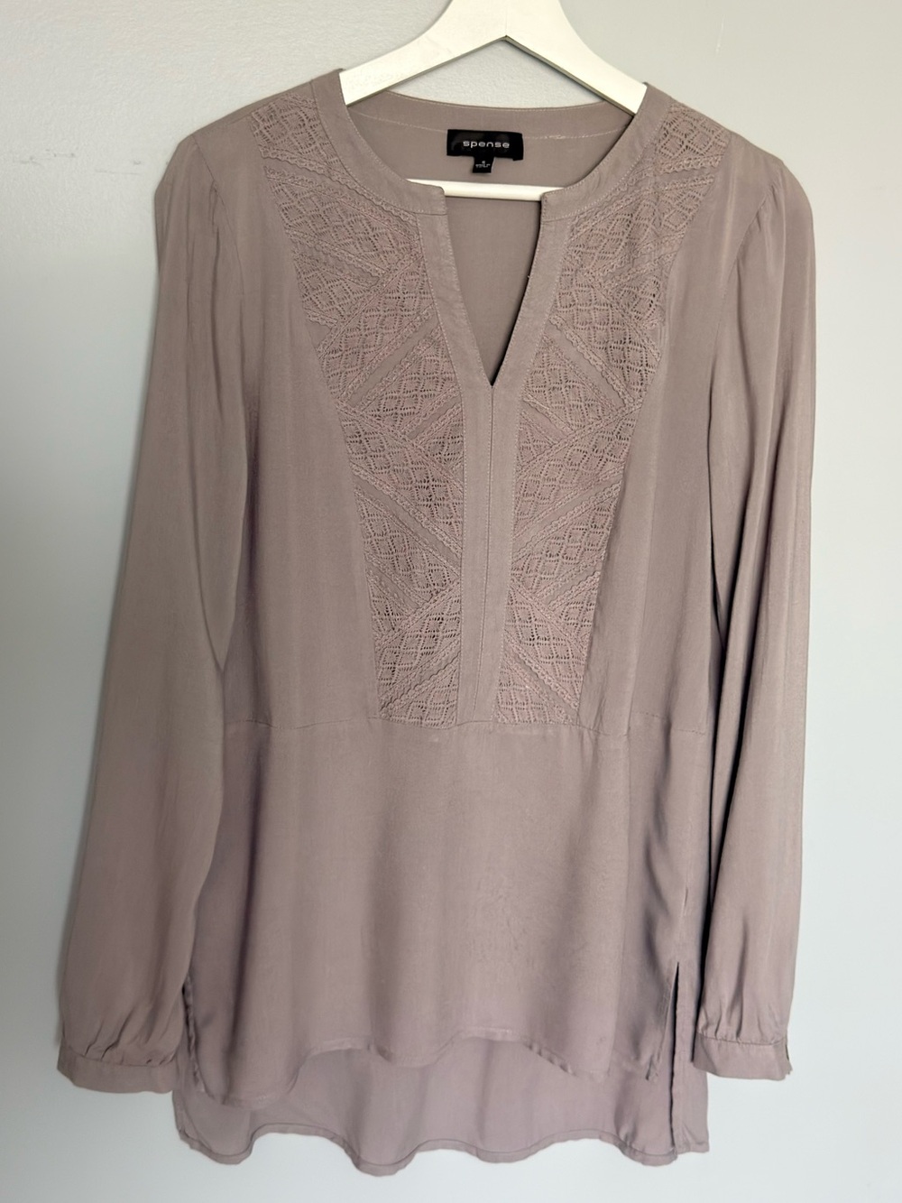 Spence Women's long-sleeve tunic S lace detailing on the chest